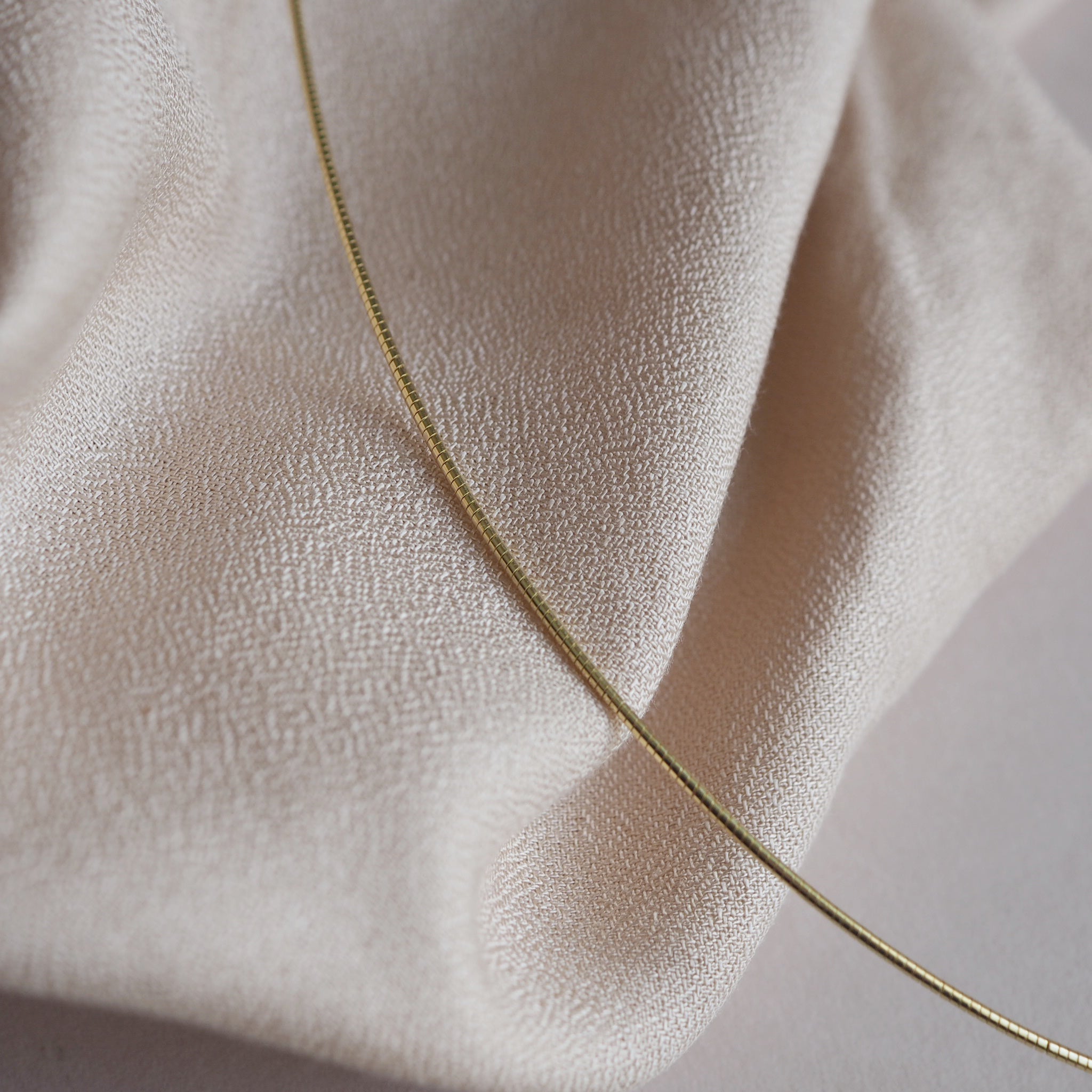 Collarino Semirigido Gold