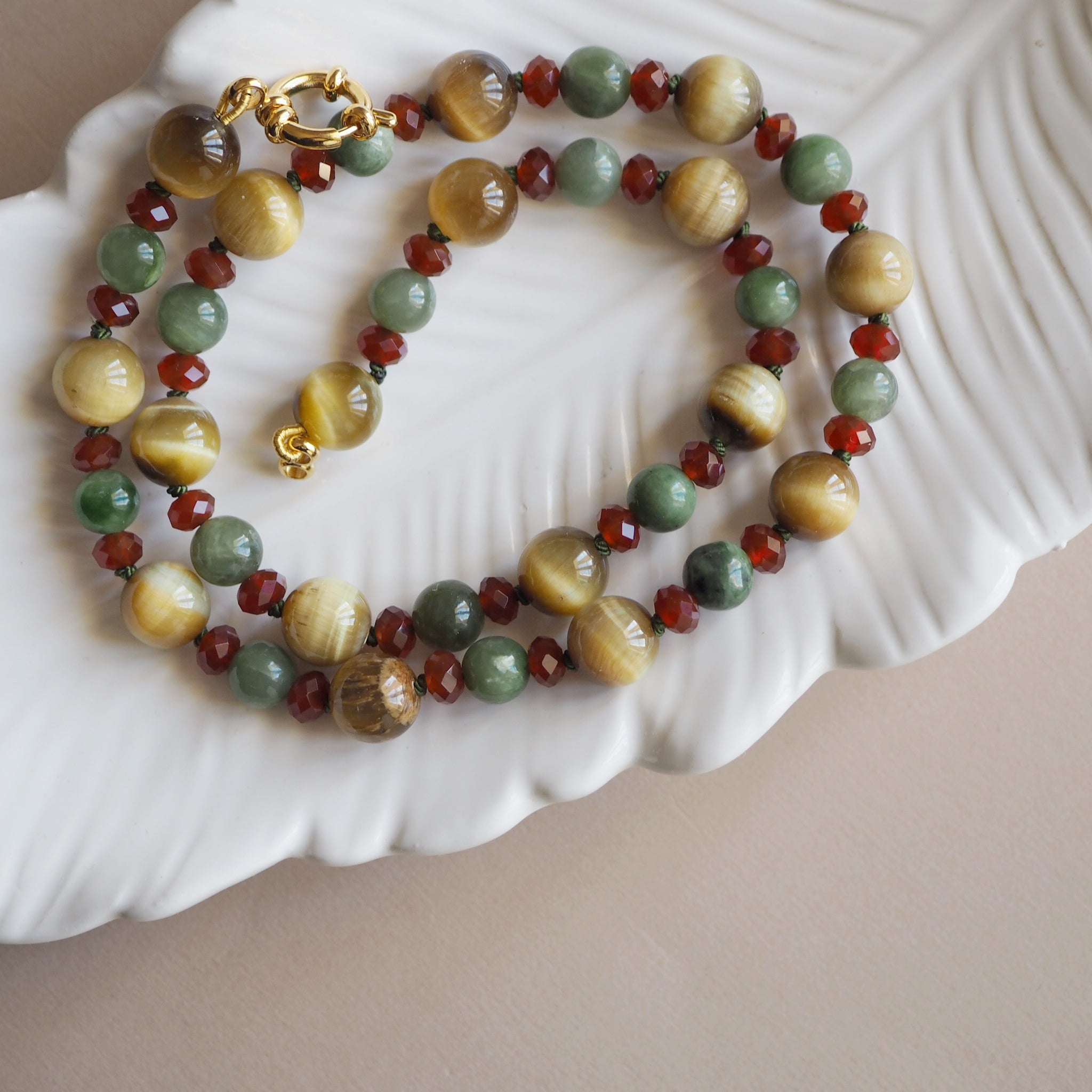 Collana Nodini Birmana