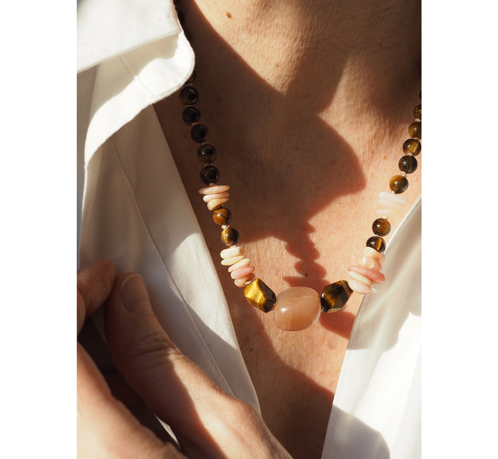 Collana Nodini occhio di tigre e opale rosa