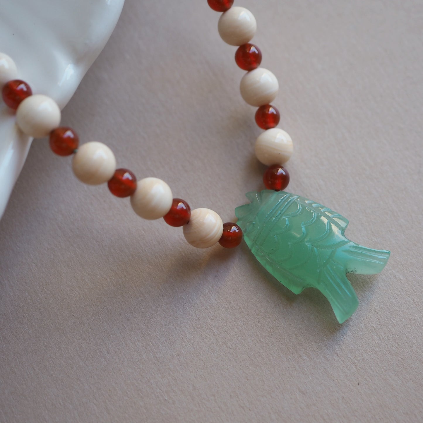 Collana Pesciolina Calcedonio verde
