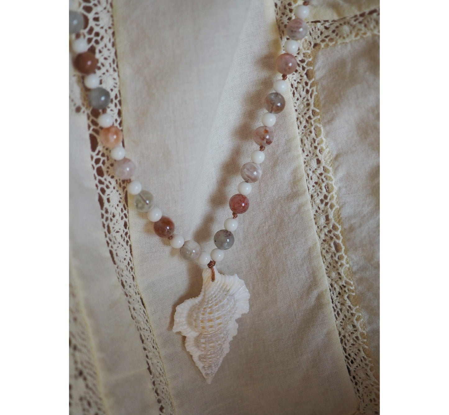Collana Shellina Pietra del Sole