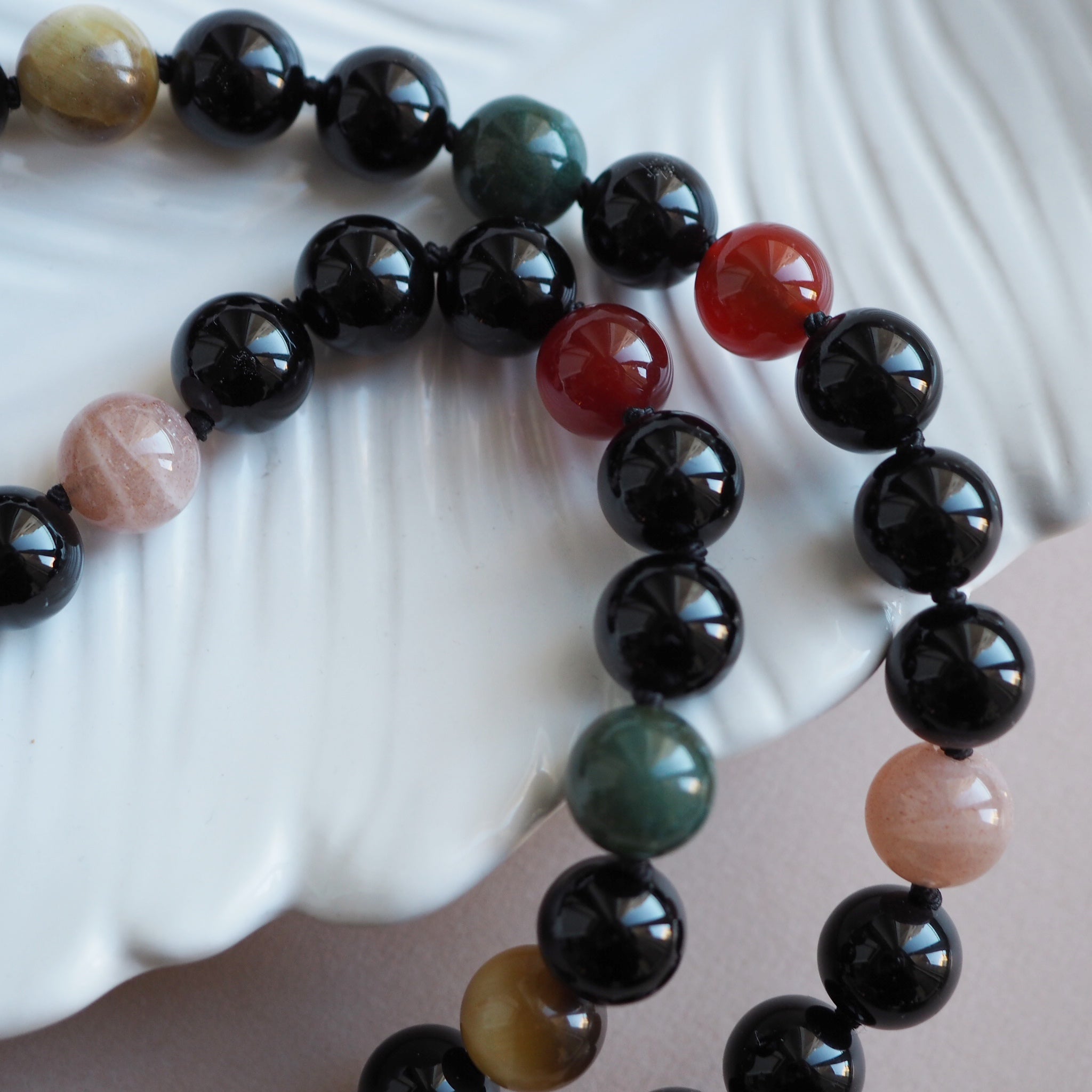 Collana Nodini Onice