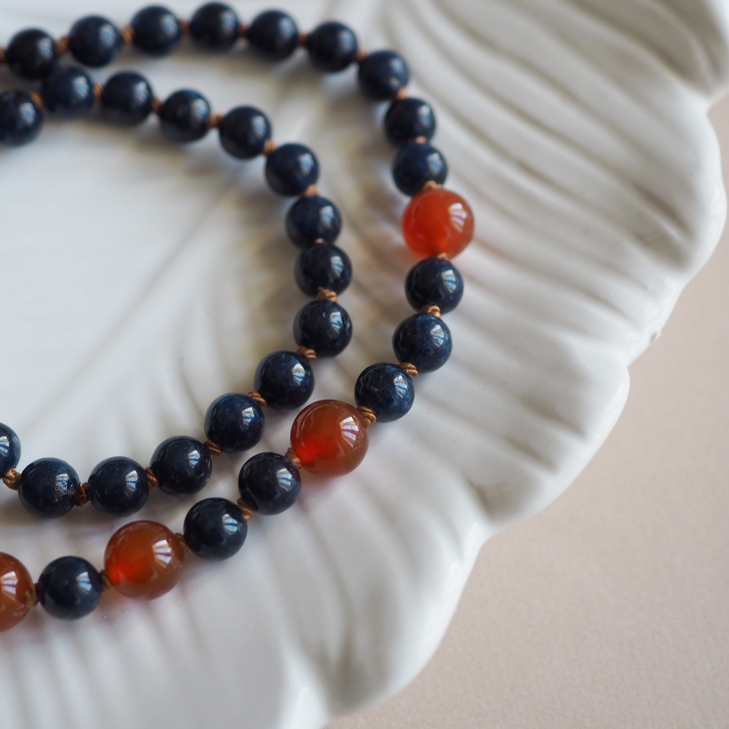 Collana Nodini Giada blu