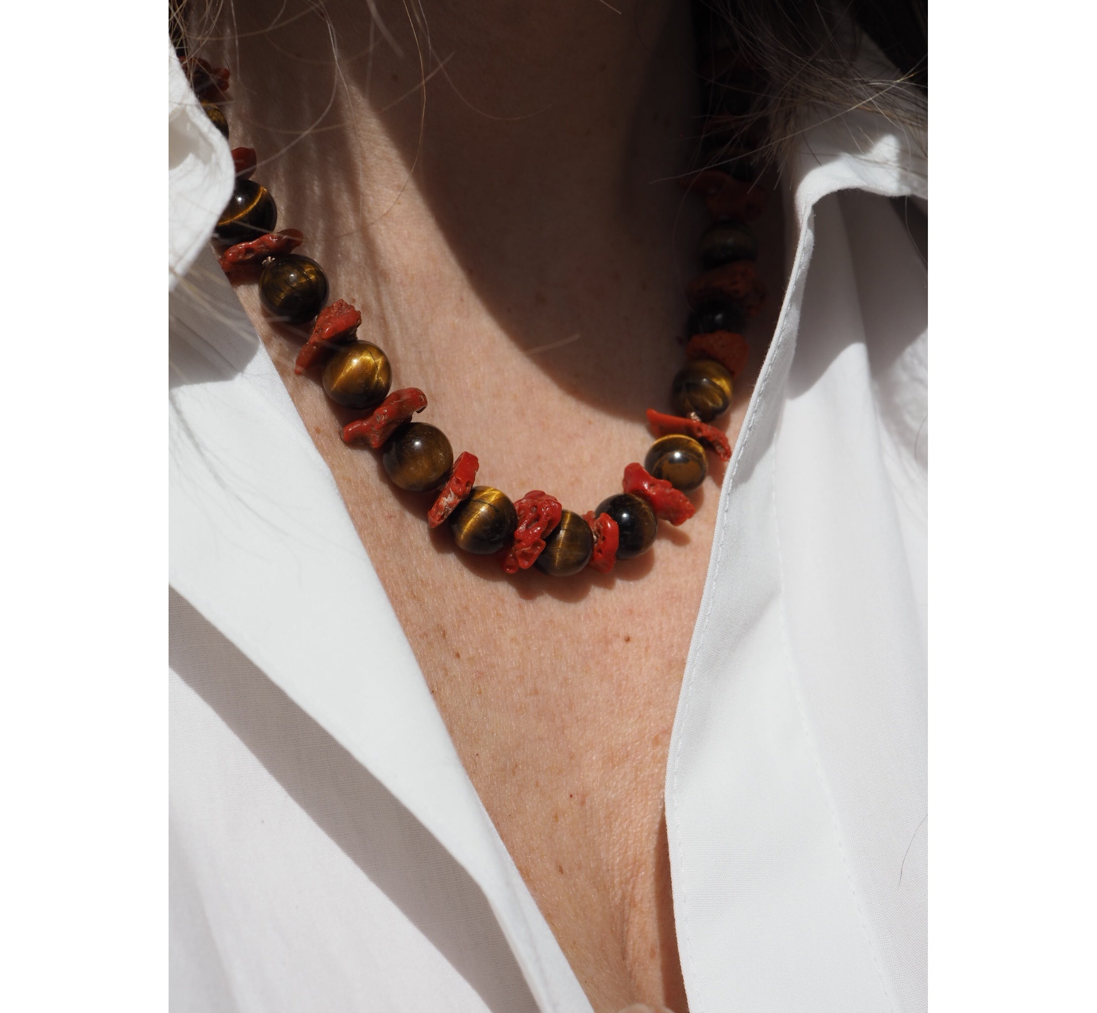 Collana Nodini Corallo e occhio tigre