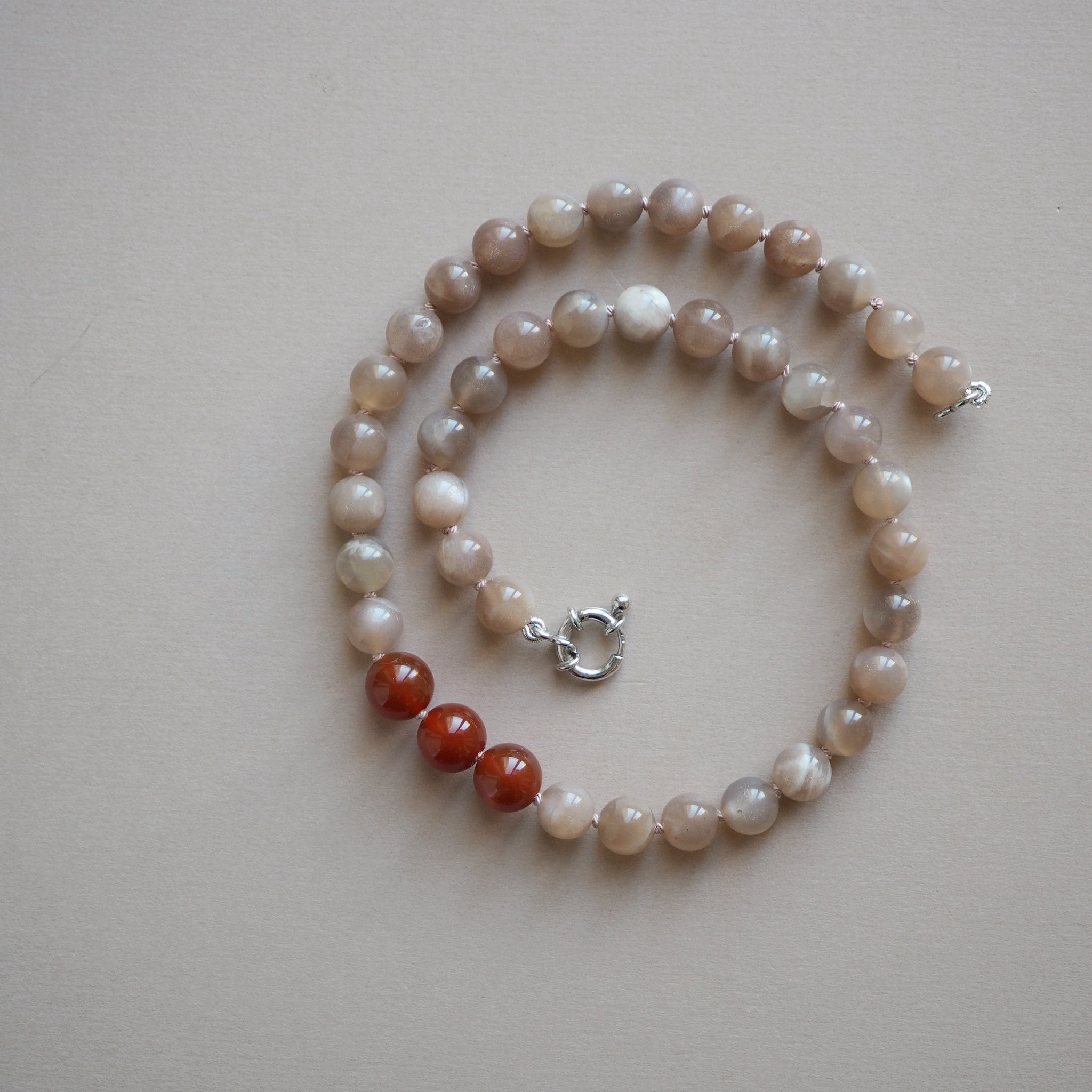 Collana Nodini Luna Rosa