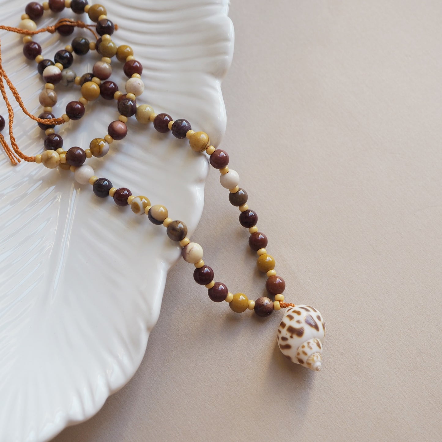 Collana Shellina Mokaite
