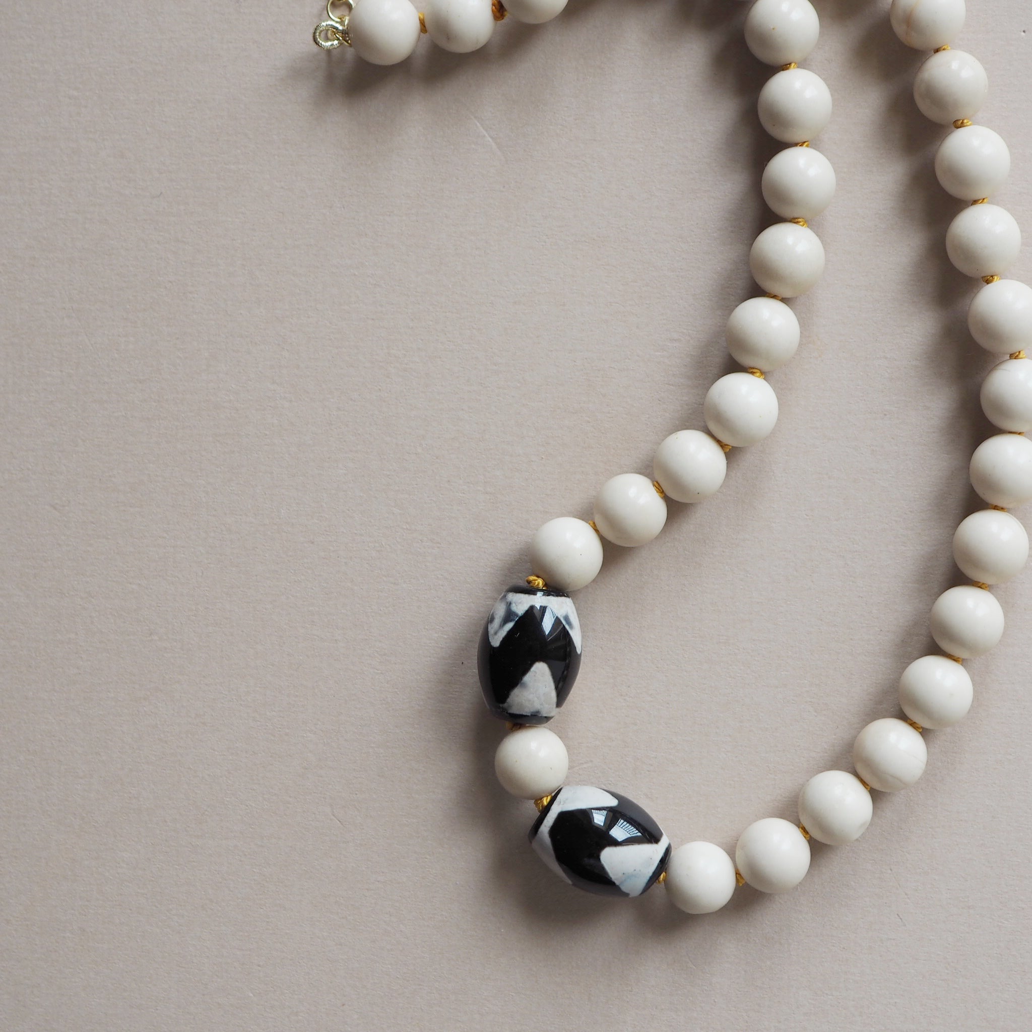 Collana Nodini Tibetana