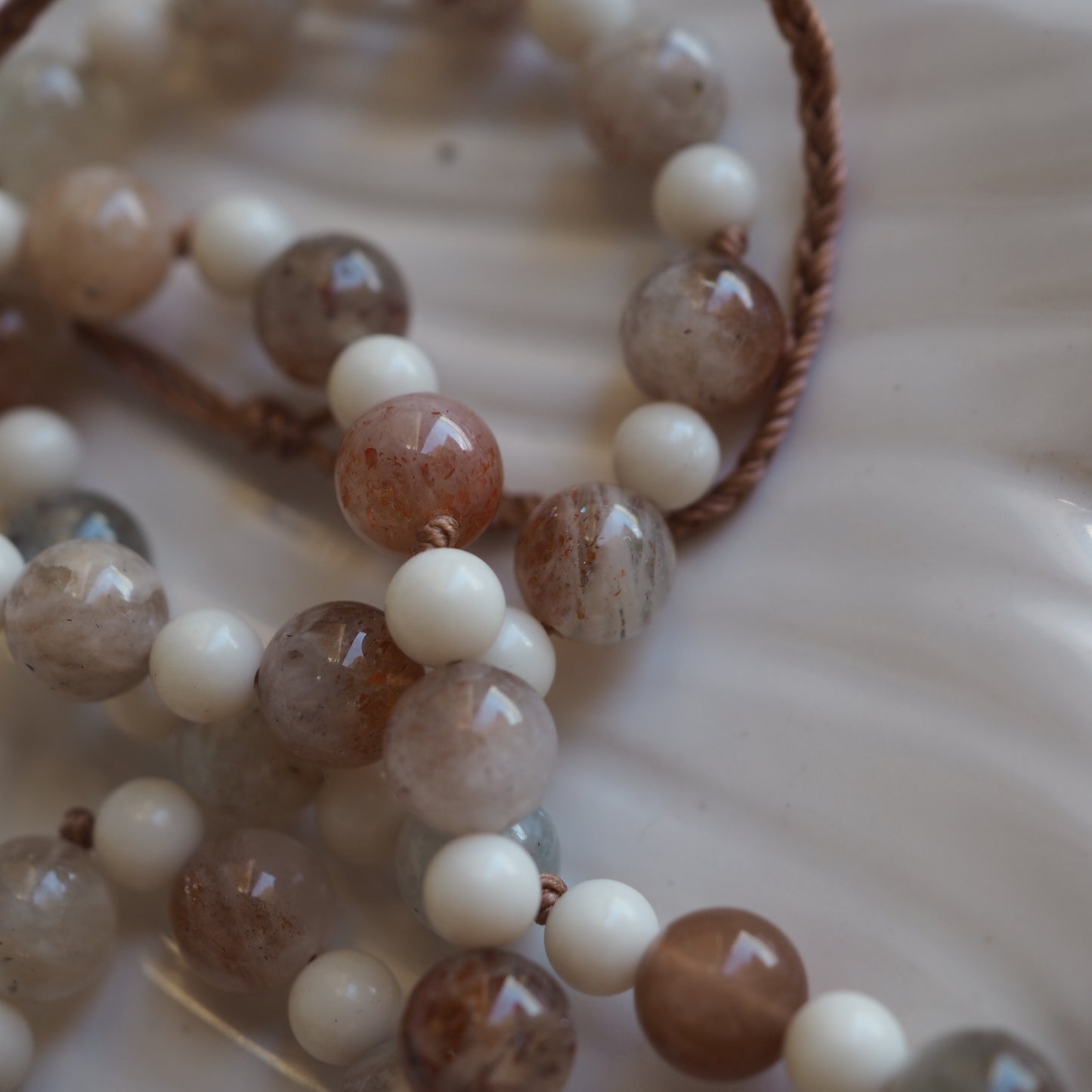 Collana Shellina Pietra del Sole