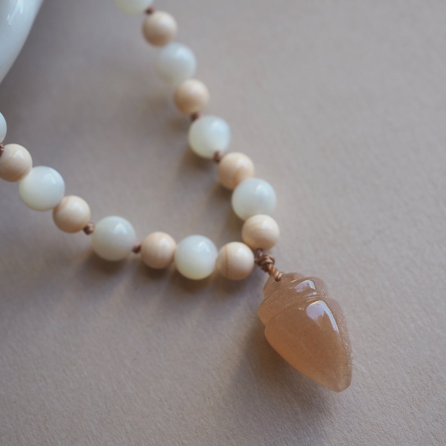 Collana Shellina Luna rosa