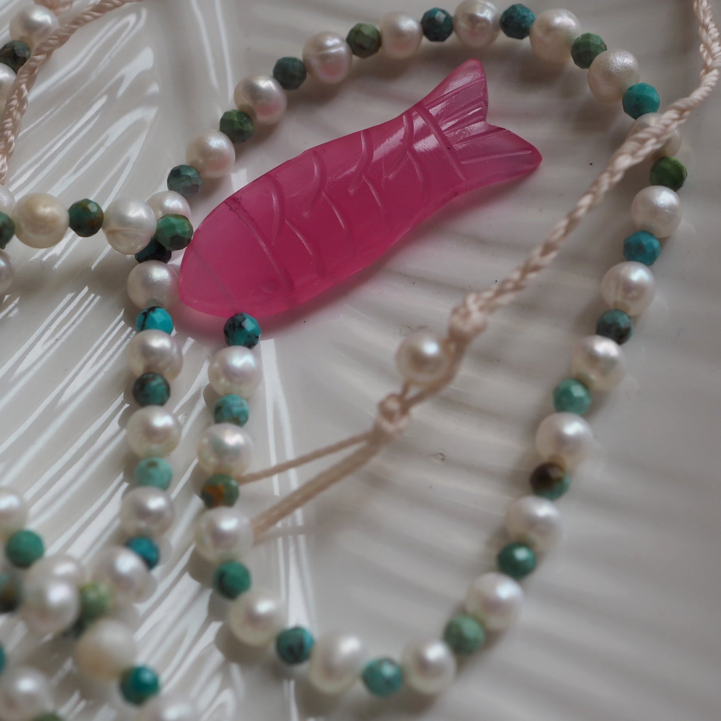 Collana Pesciolina Perle fucsia