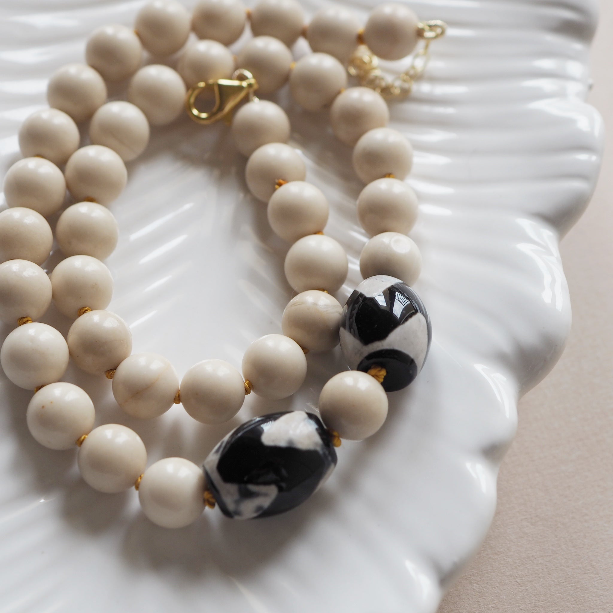 Collana Nodini Tibetana