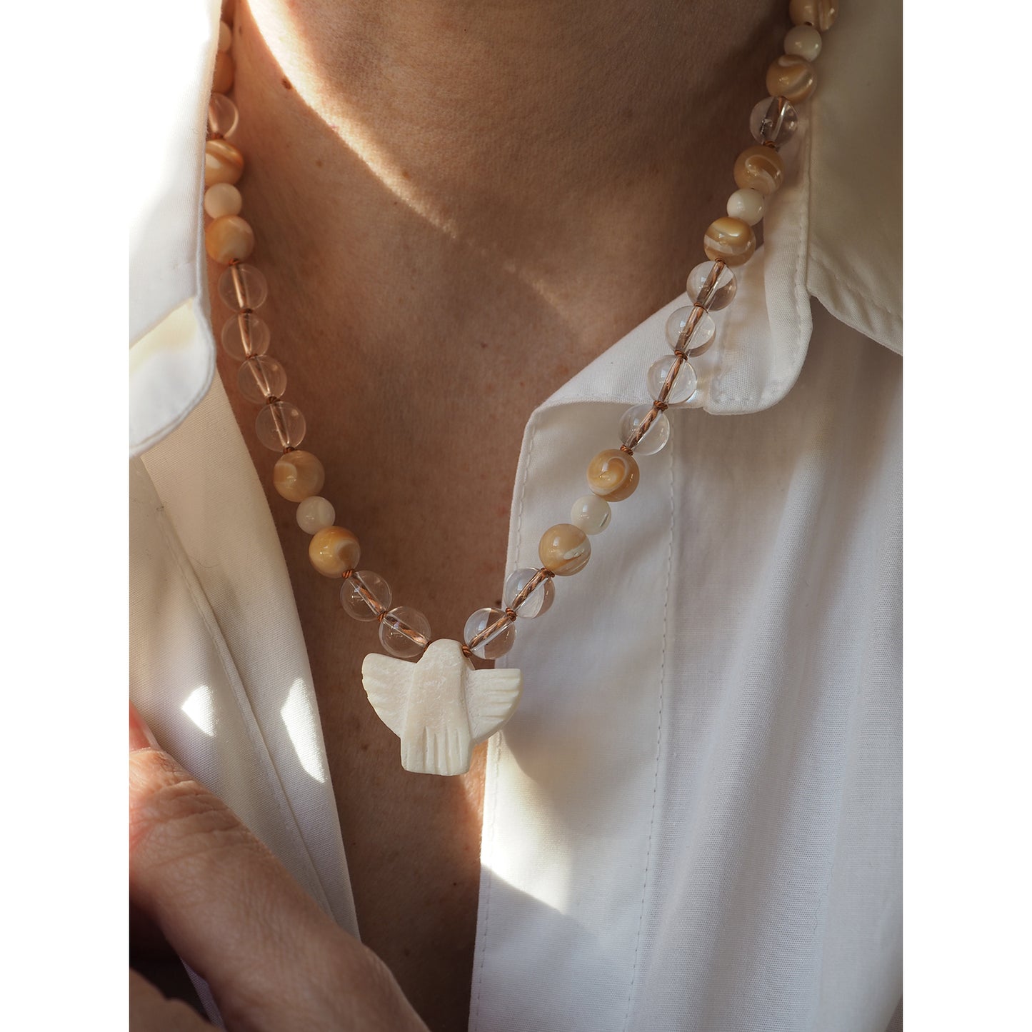 Collana Nodini Madreperla Aquila
