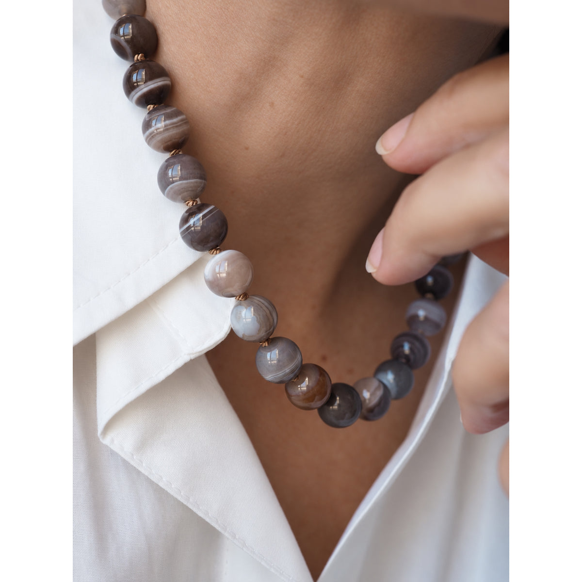 Collana Nodini Talco