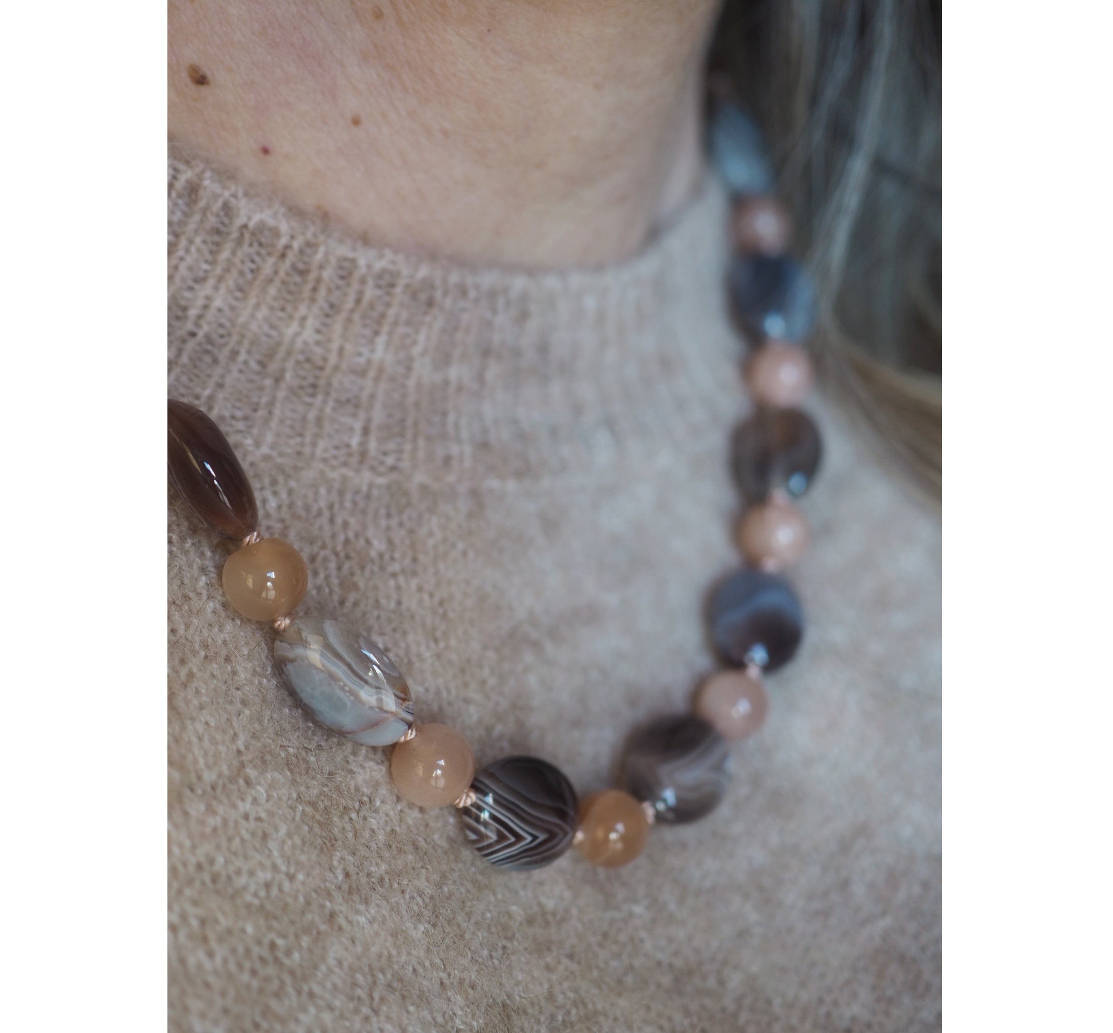 Collana Nodini ovali botswana