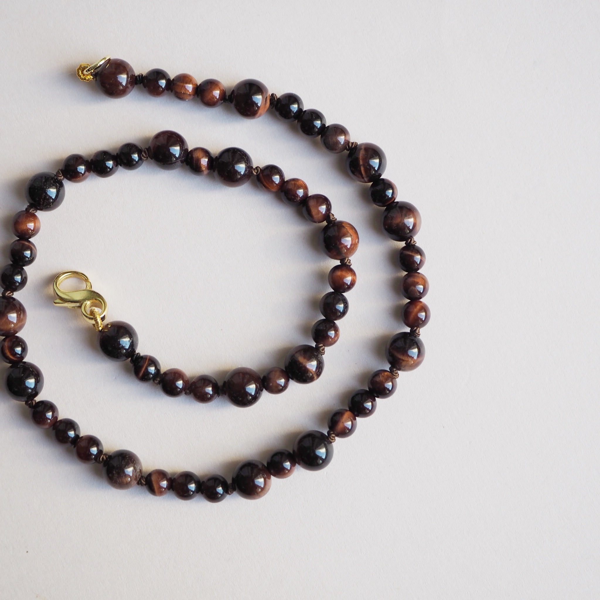 Collana Mini Nodini Occhio di tigre Rosso