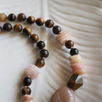 Collana Nodini occhio di tigre e opale rosa