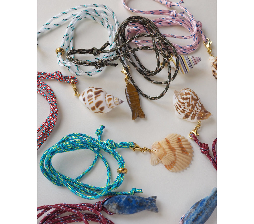 Charm Conchiglia Pettine