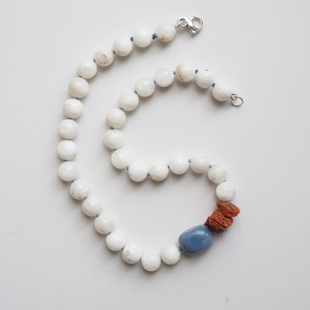 Collana Nodini pietra di luna bianca