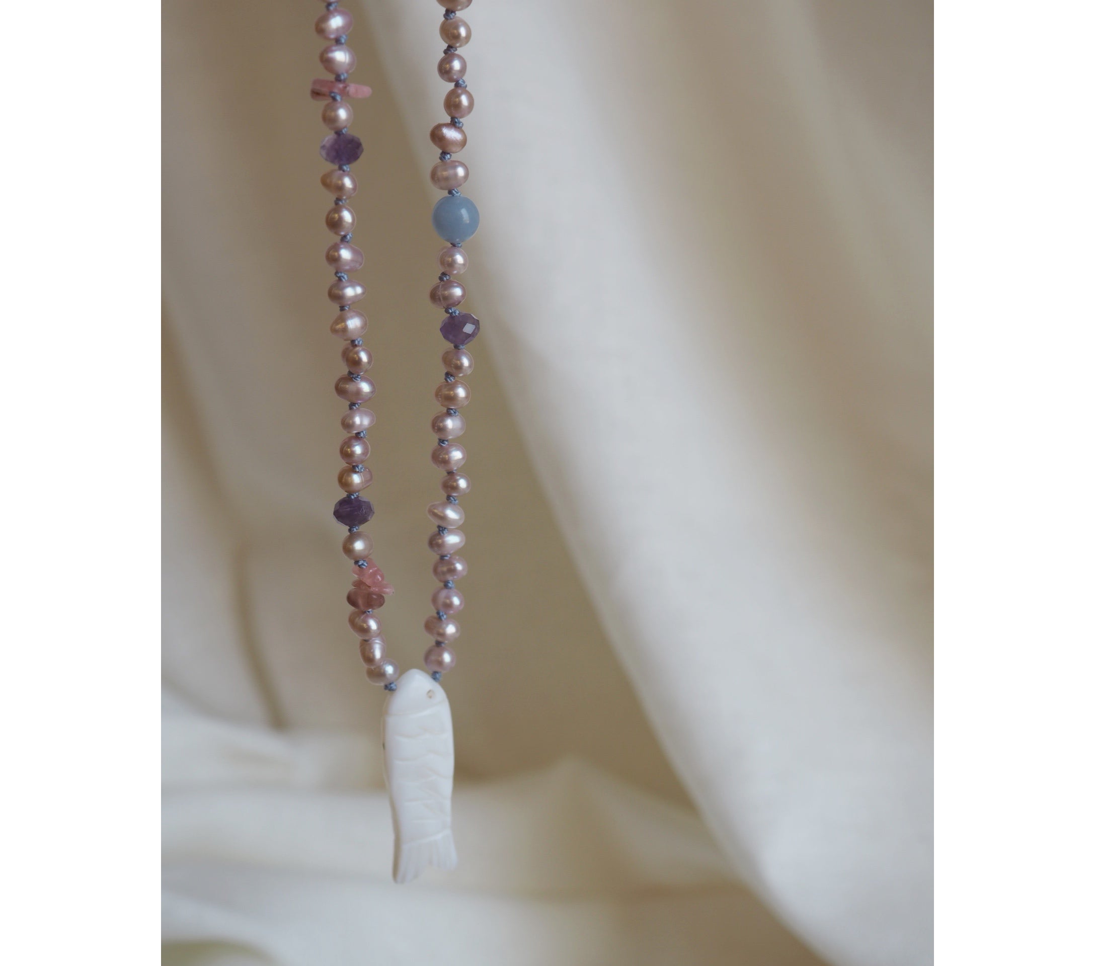 Collana Pesciolina Madreperla