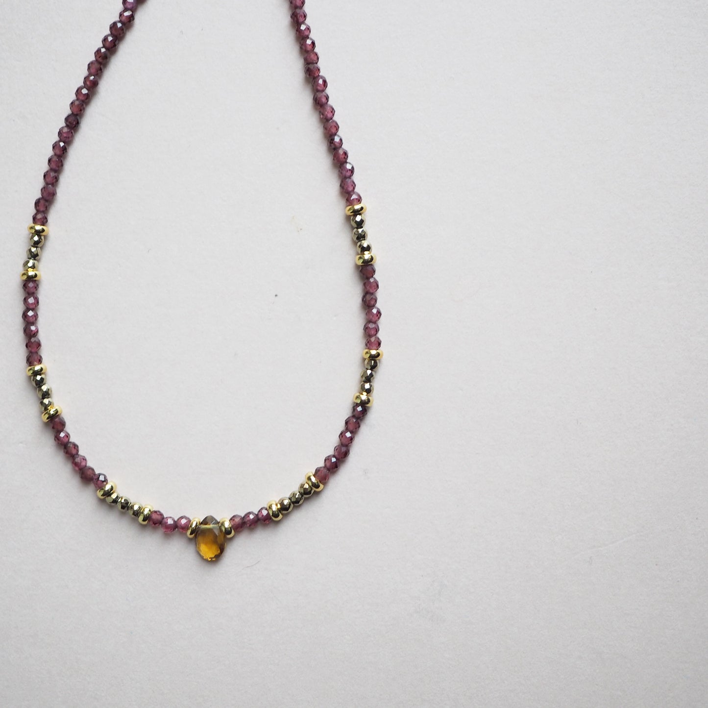 Collana Monogocciolina Granato