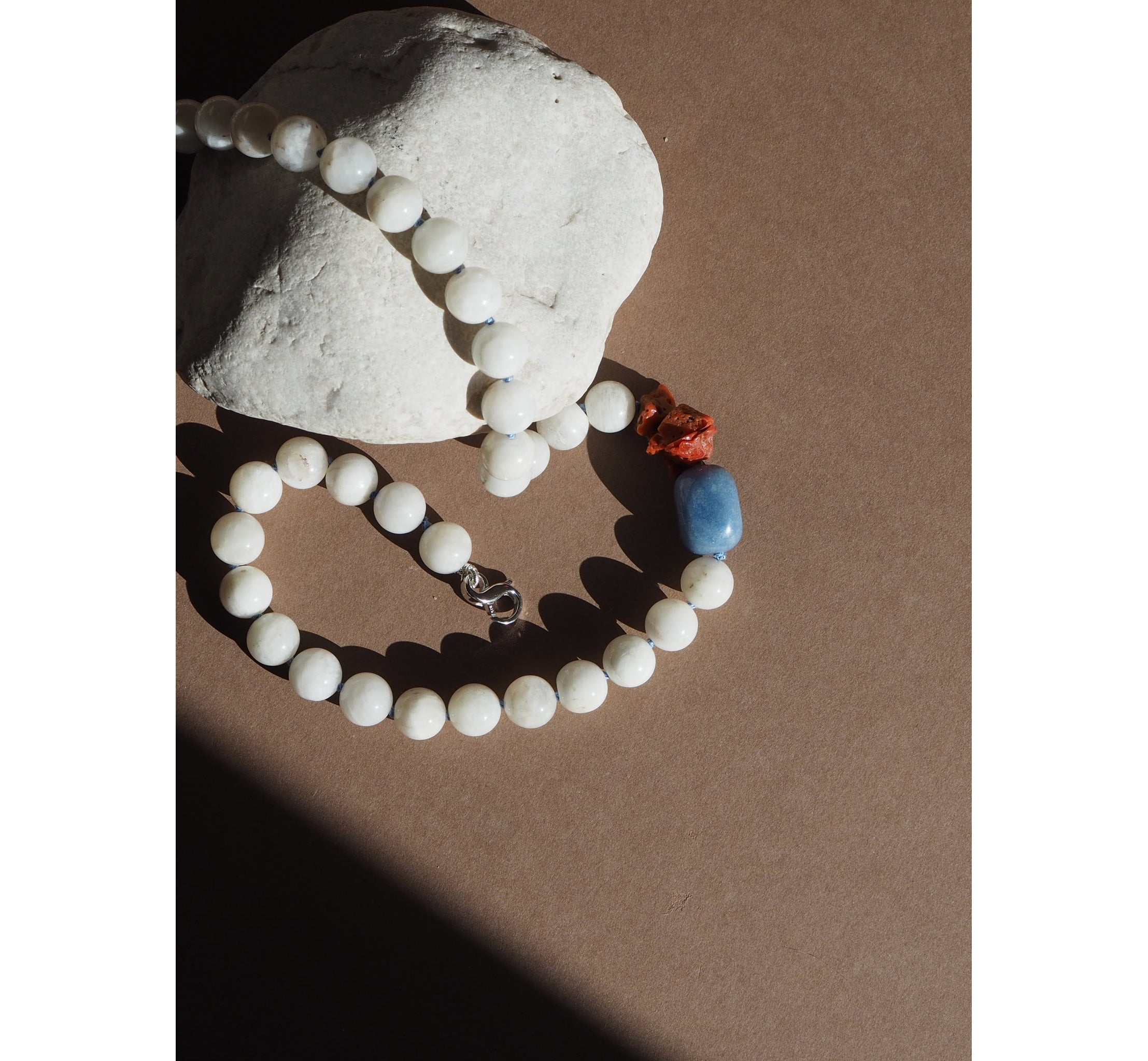 Collana Nodini pietra di luna bianca