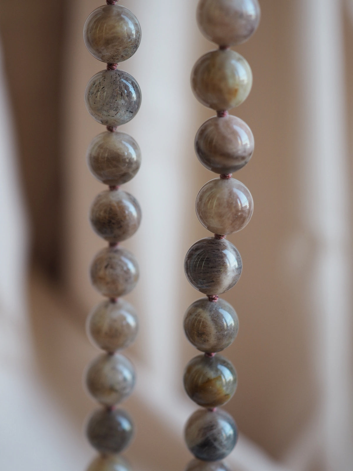 Collana Nodini Champagne