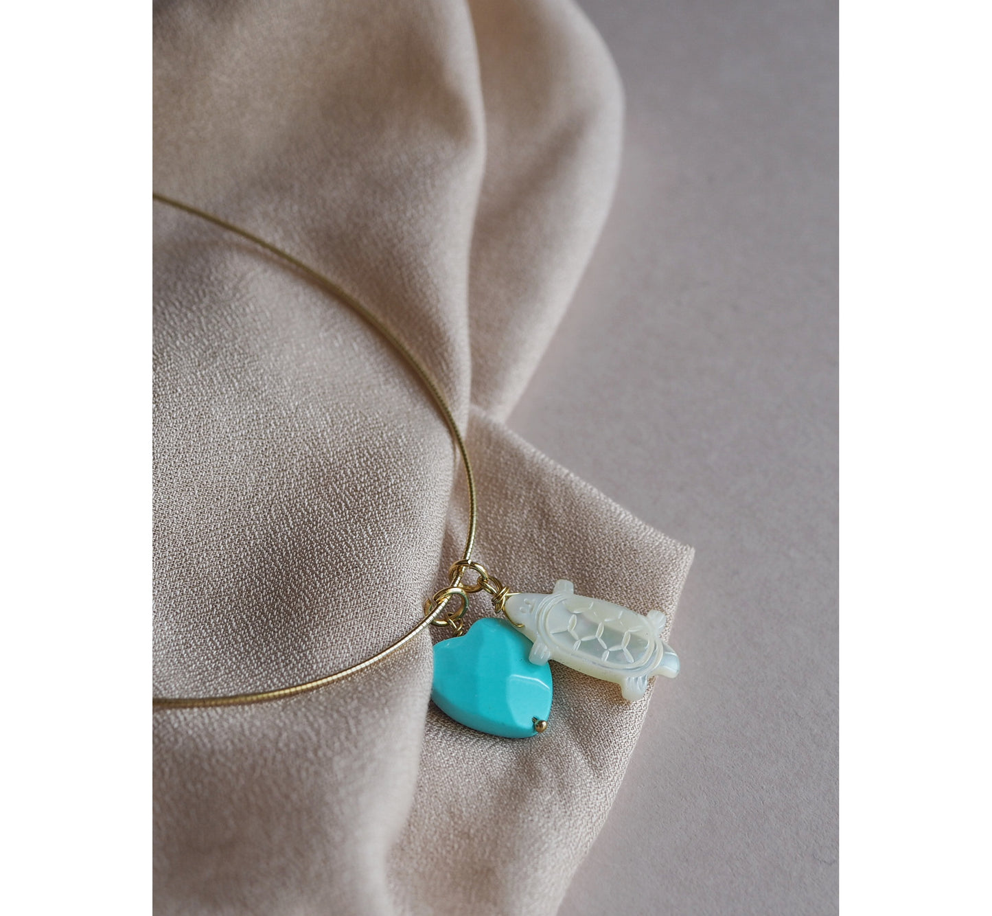 Collarino Semirigido Gold