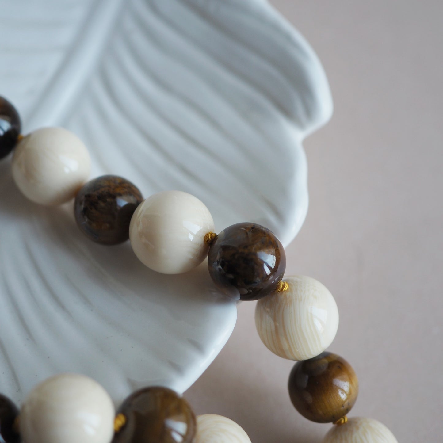 Collana Nodini Avorio