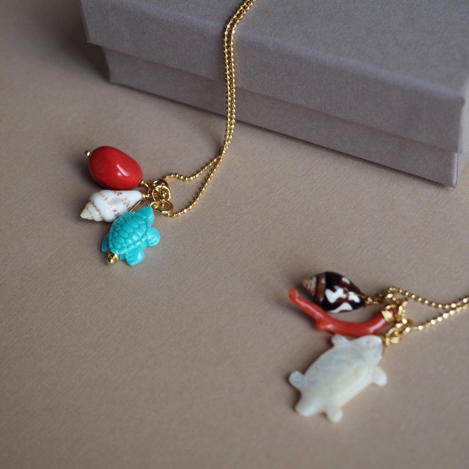 Charm Tartaruga madreperla