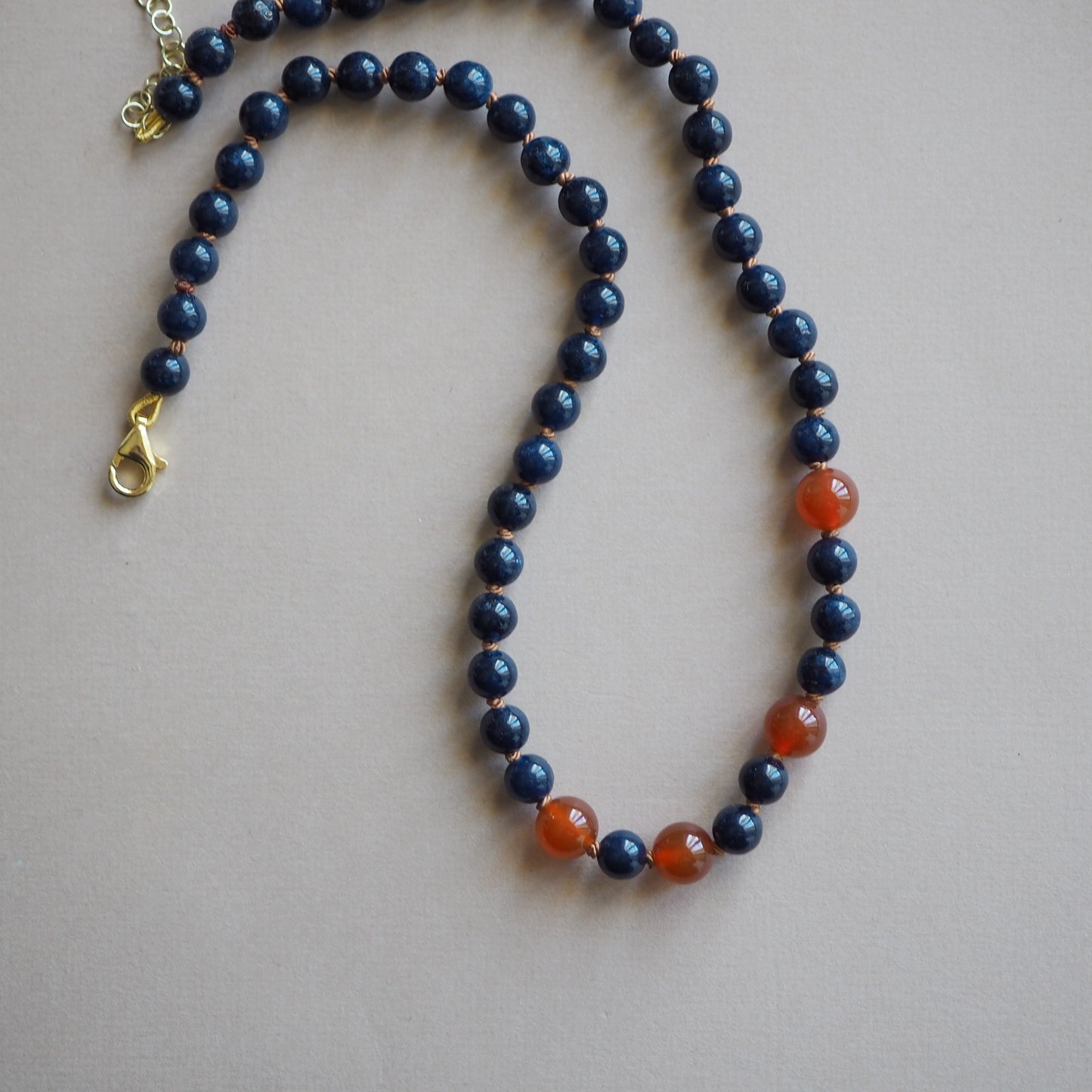 Collana Nodini Giada blu