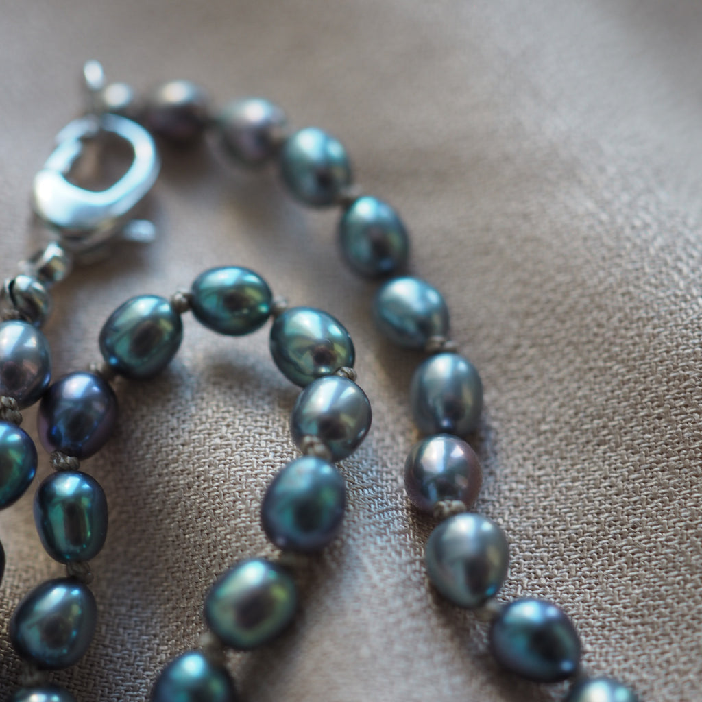 Collana Nodini Opale