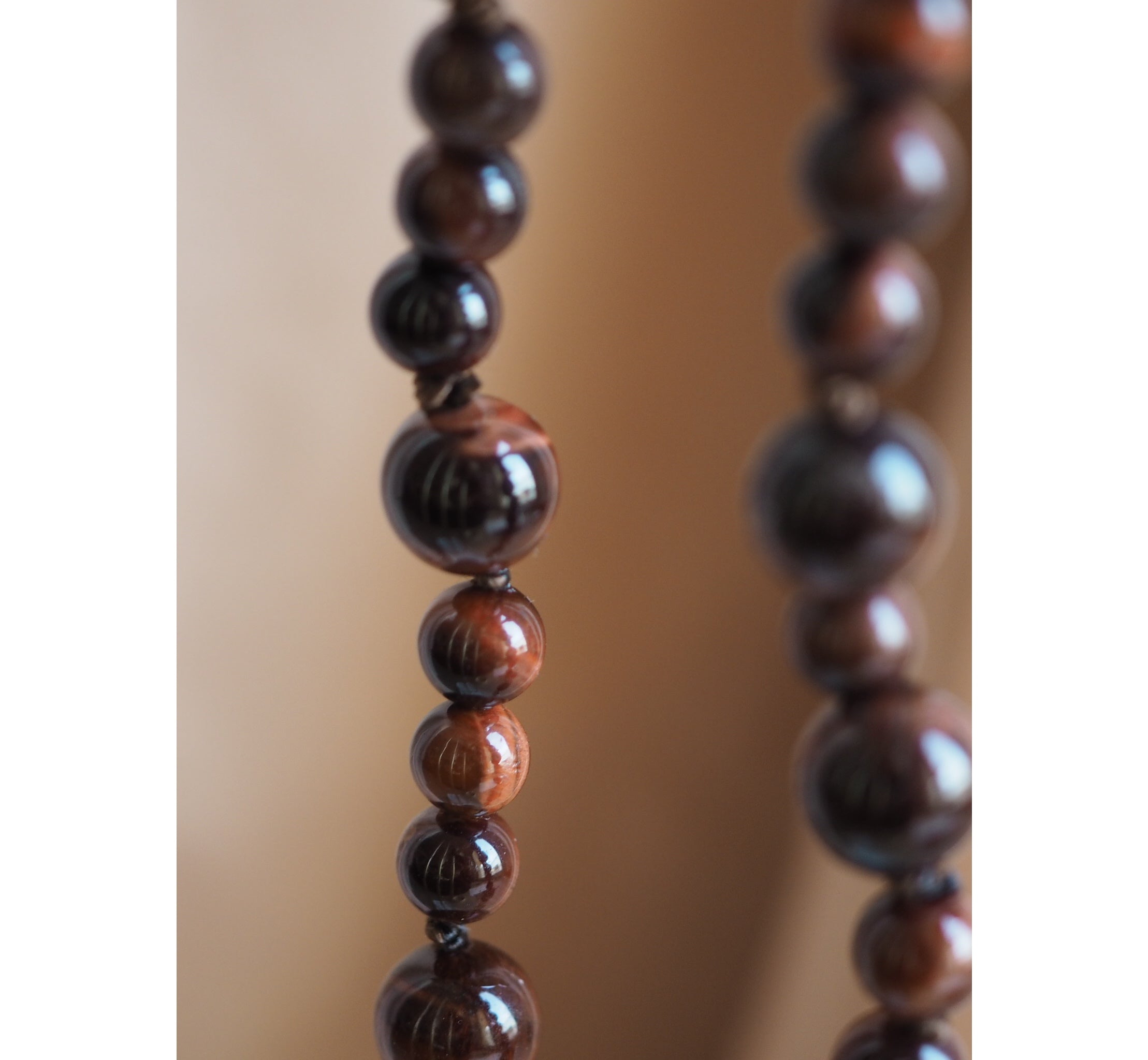 Collana Mini Nodini Occhio di tigre Rosso