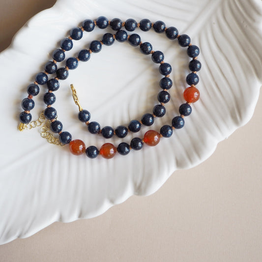 Collana Nodini Giada blu