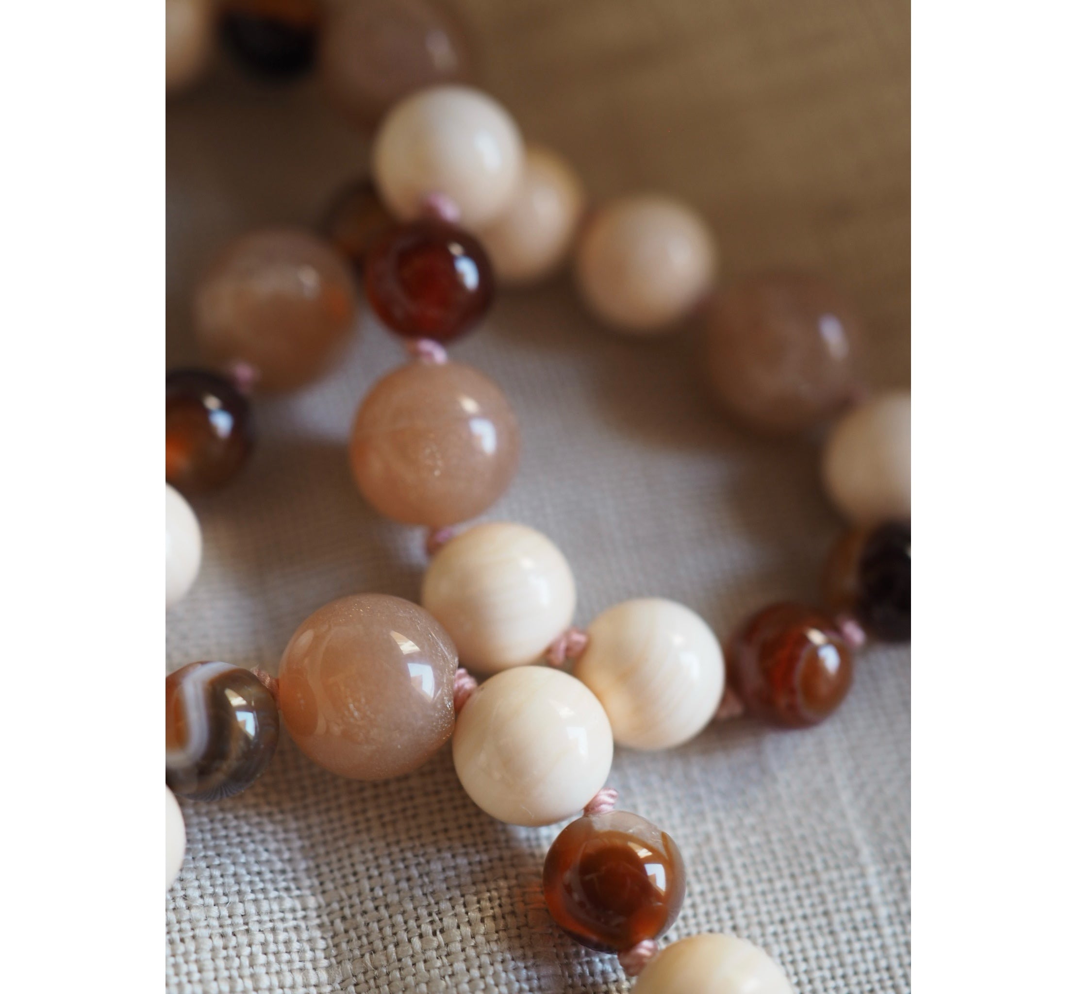 Collana Nodini Duna