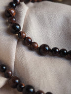 Collana Mini Nodini Occhio di tigre Rosso