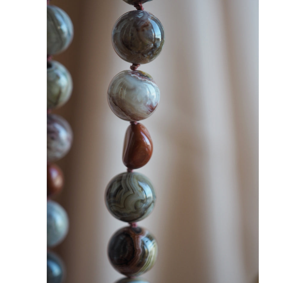 Collana Nodini Deserto rosso