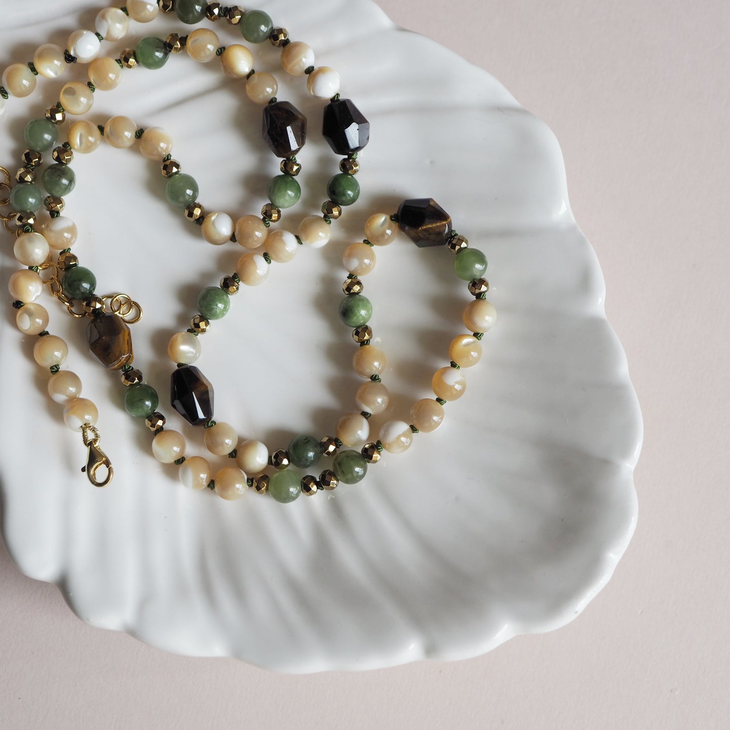 Collana Nodini madreperla birmana