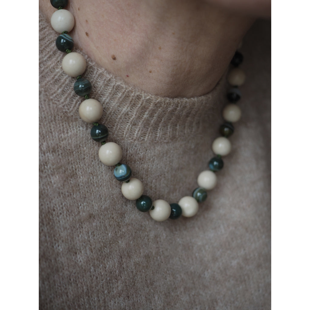 Collana Nodini Diaspro fossile e agata verde