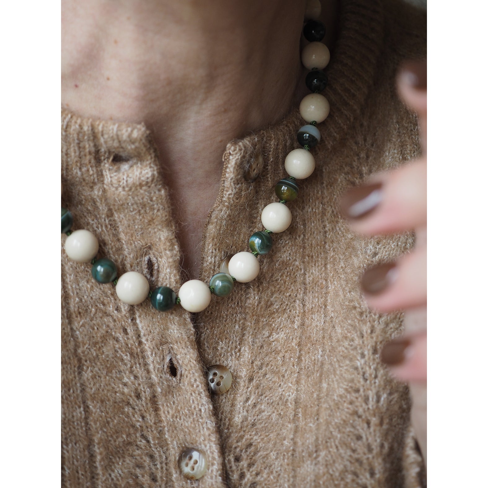 Collana Nodini Diaspro fossile e agata verde