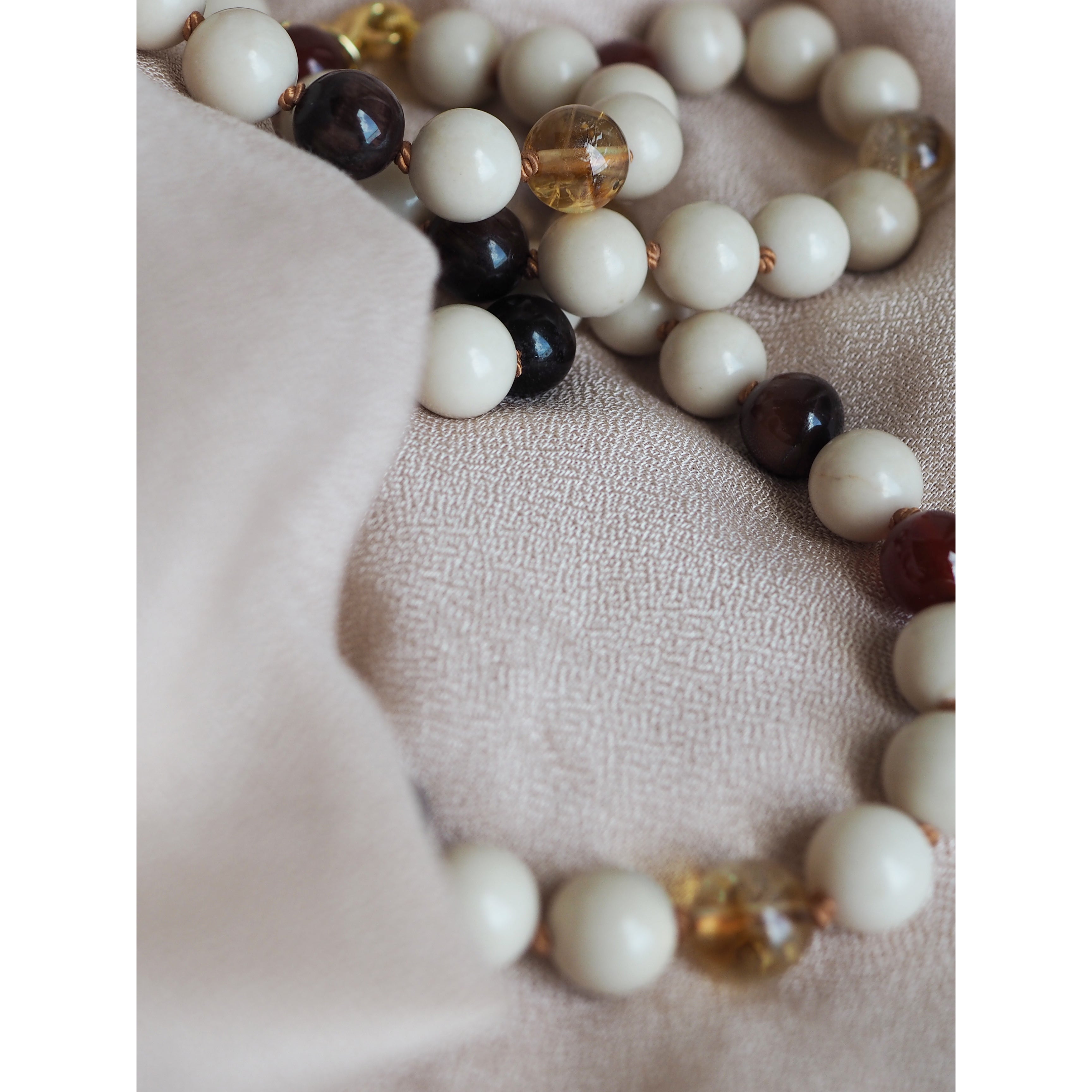 Collana Nodini Diaspro Corniola