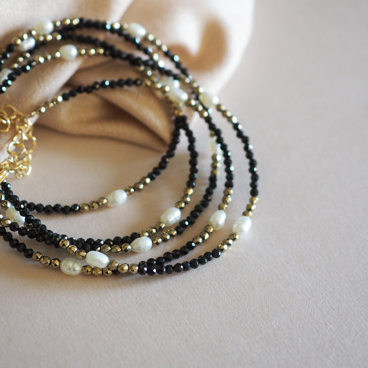 Bracciale multifilo spinello perle